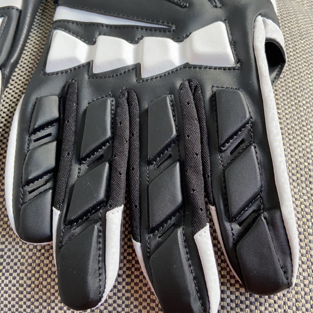 Nike gloves - Picture 5 of 10